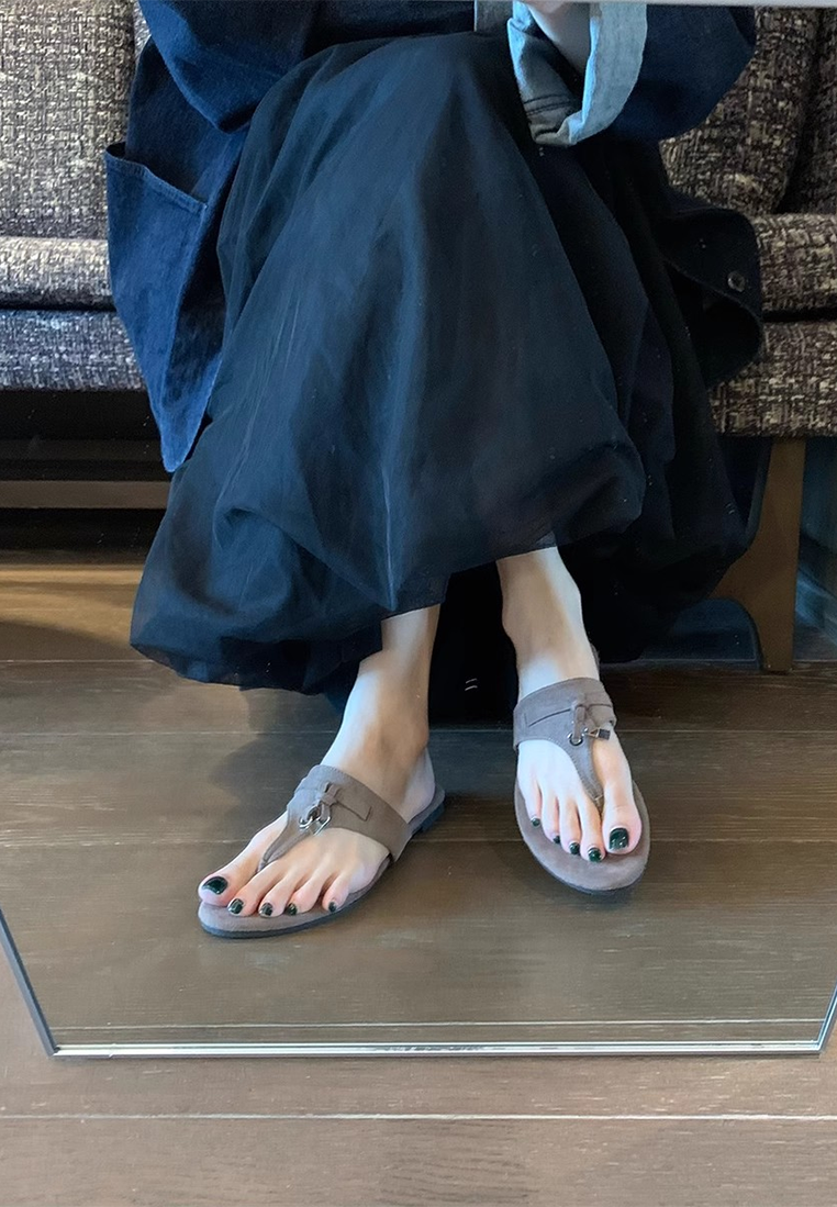 Lambskin flip-flops CA25042308GY