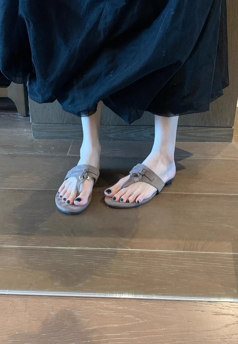 Lambskin flip-flops CA25042308GY