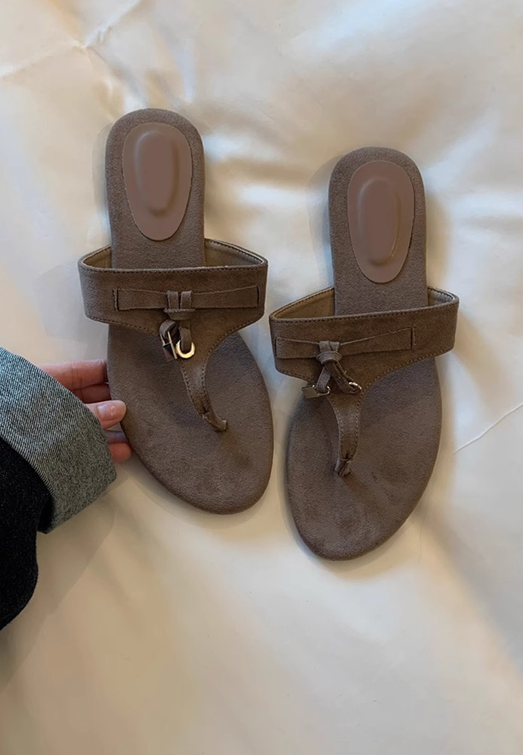 Lambskin flip-flops CA25042308GY