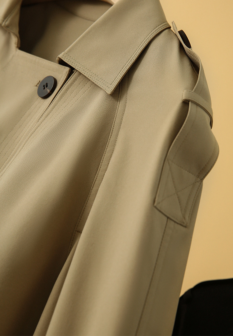 Fashionable three dimensional silhouette short windbreaker jacket CA101908