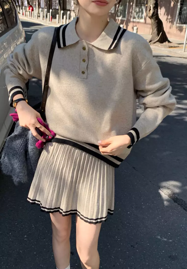 Korean retro contrasting color knitted top + pleated skirt set K102307