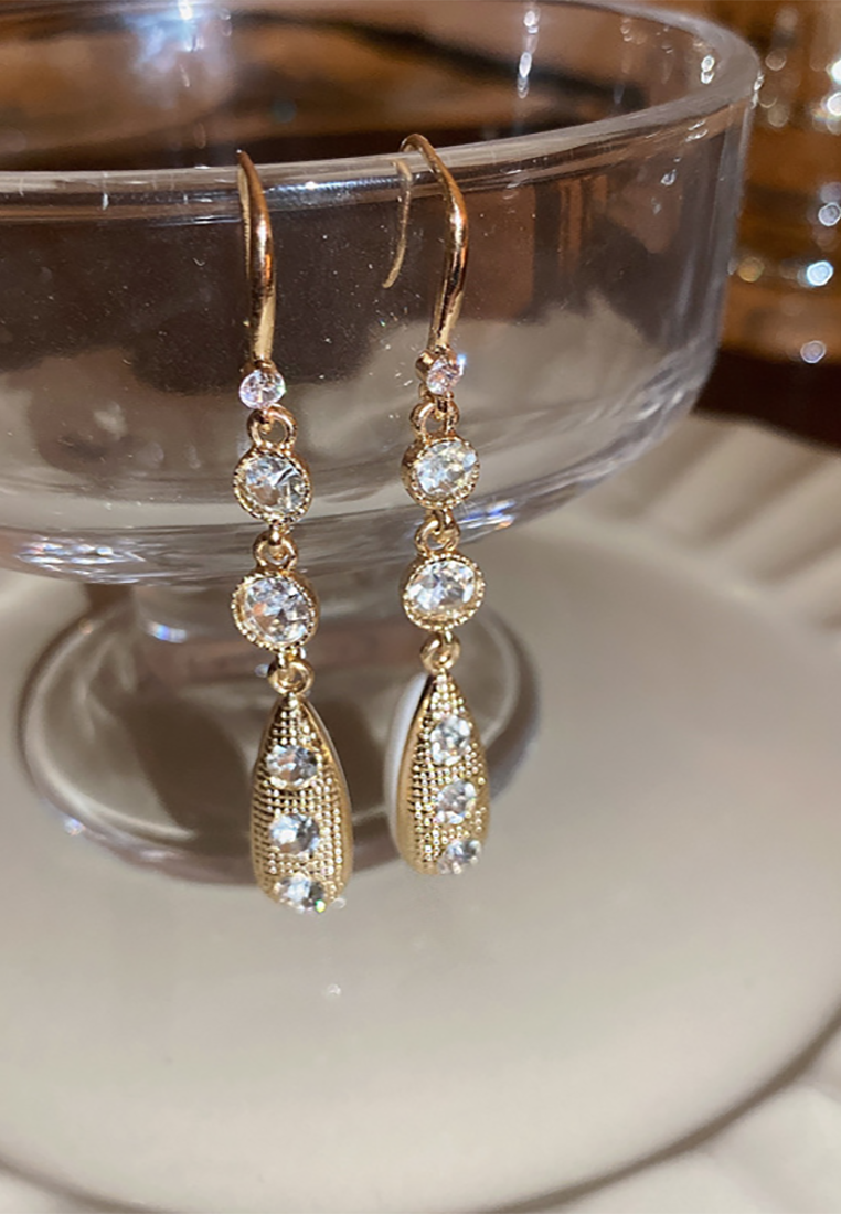 Light luxury retro diamond geometric palace style earrings CA25052383 -1