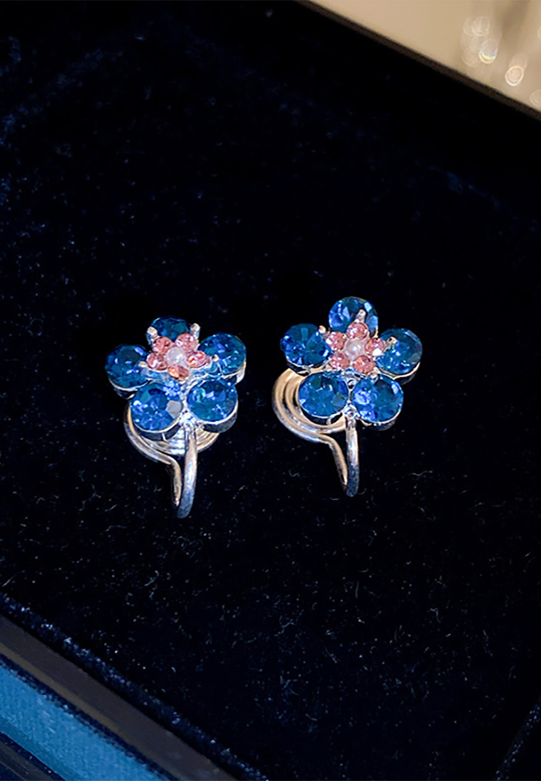 Light luxury retro diamond geometric palace style earrings CA25052383 -1