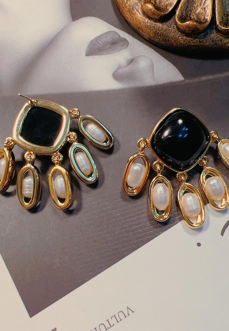 Light luxury retro diamond geometric palace style earrings CA25052383 -1