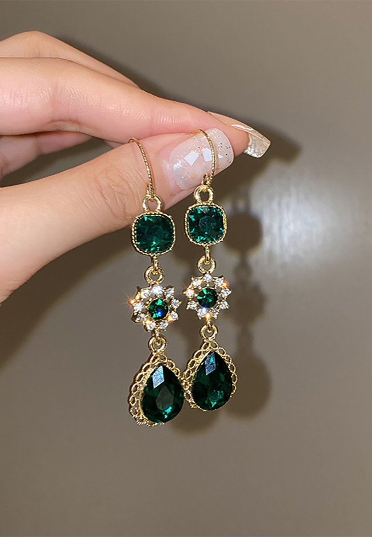 Light luxury retro diamond geometric palace style earrings CA25052383 -1