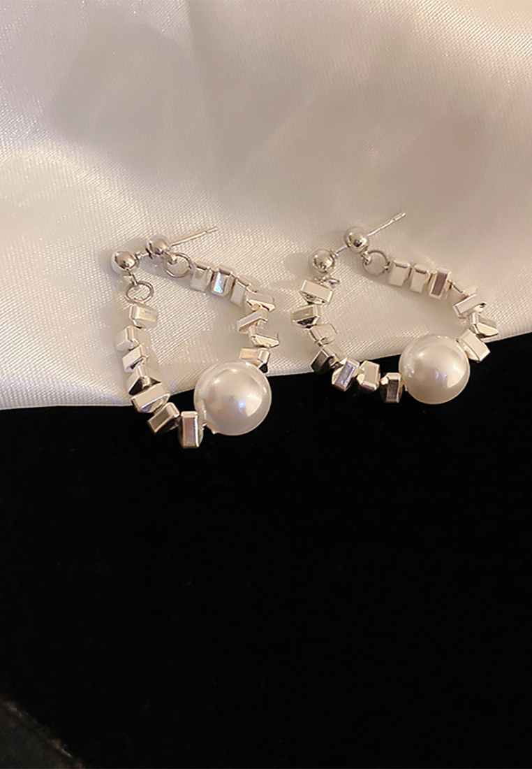 New cold style earrings CA25052384 -1