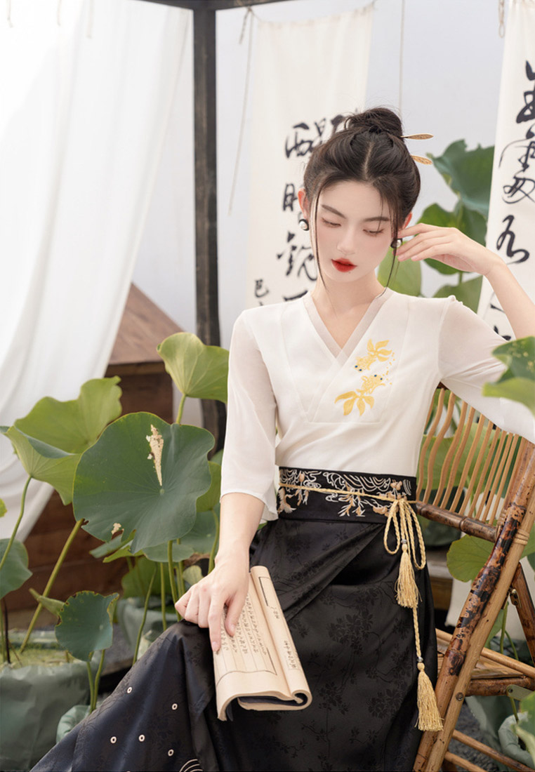 Simple Embroidery Elastic Waist Elegant wrap skirt Dress Set CA011009