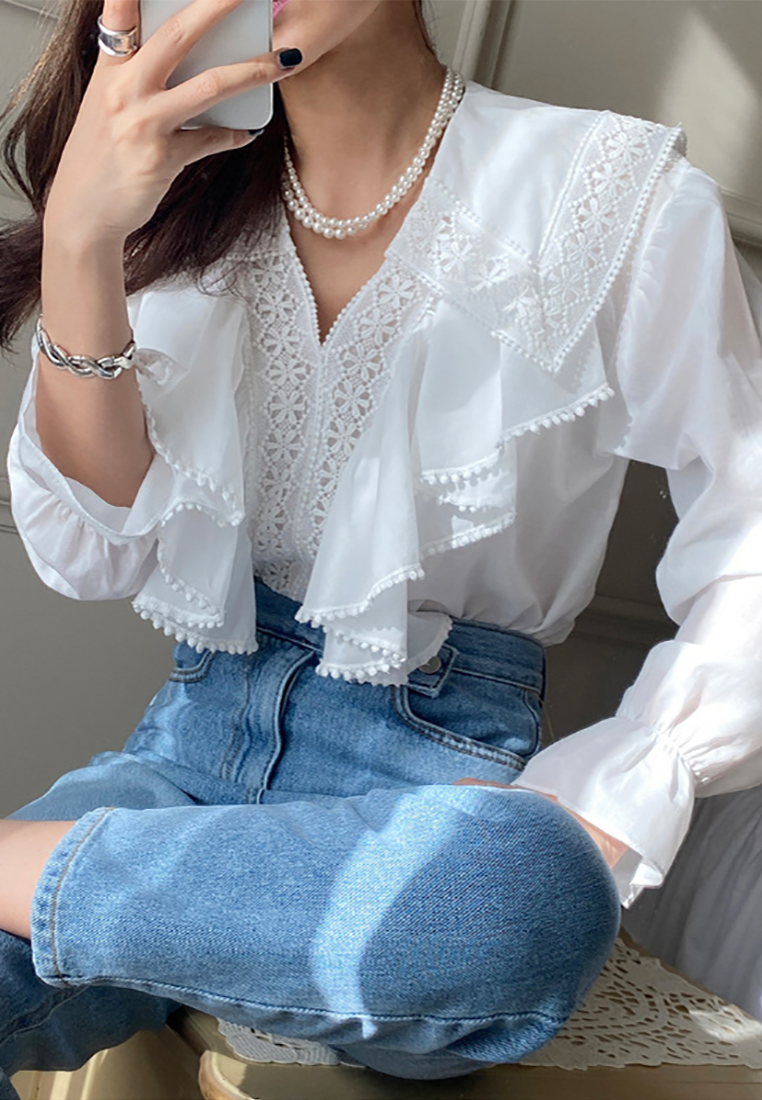 Autumn new Korean embroidered lace shirt CA25090209W