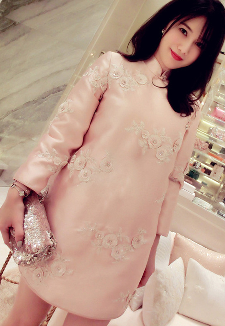 Fashionable pink three-dimensional sequin embroidered cheongsam dress CA122709