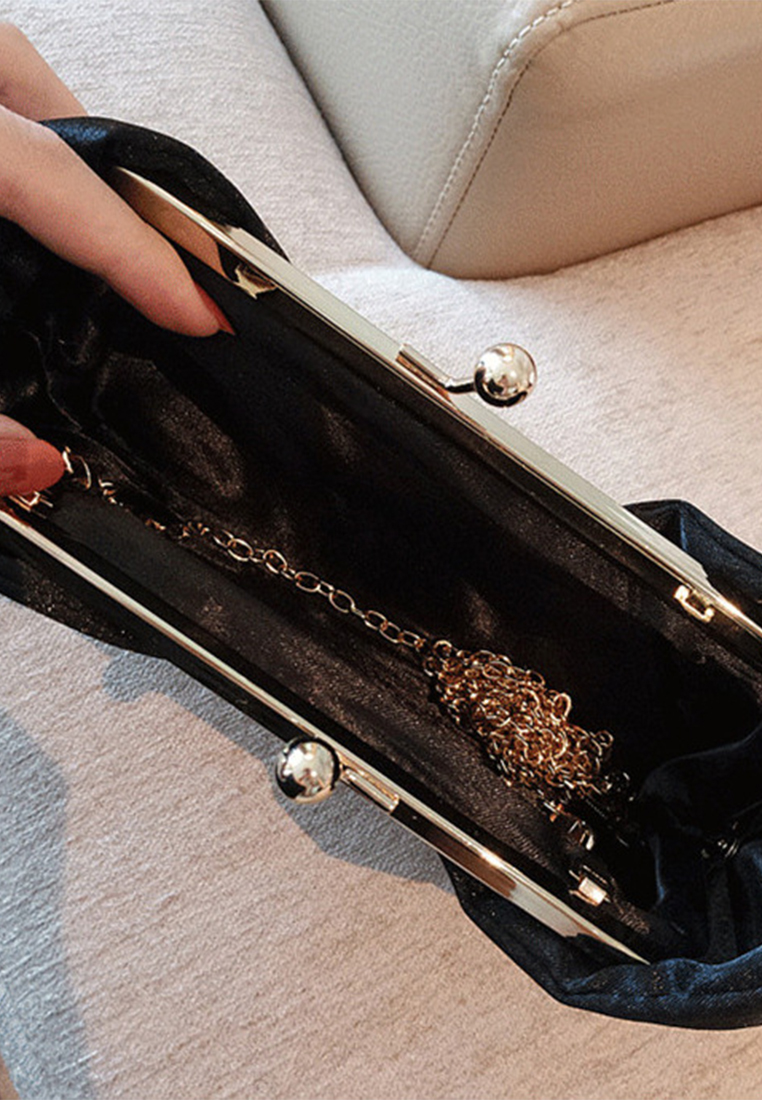 New Fashionable Exquisite Chain Diagonal Cross Handbag CA24121009BK