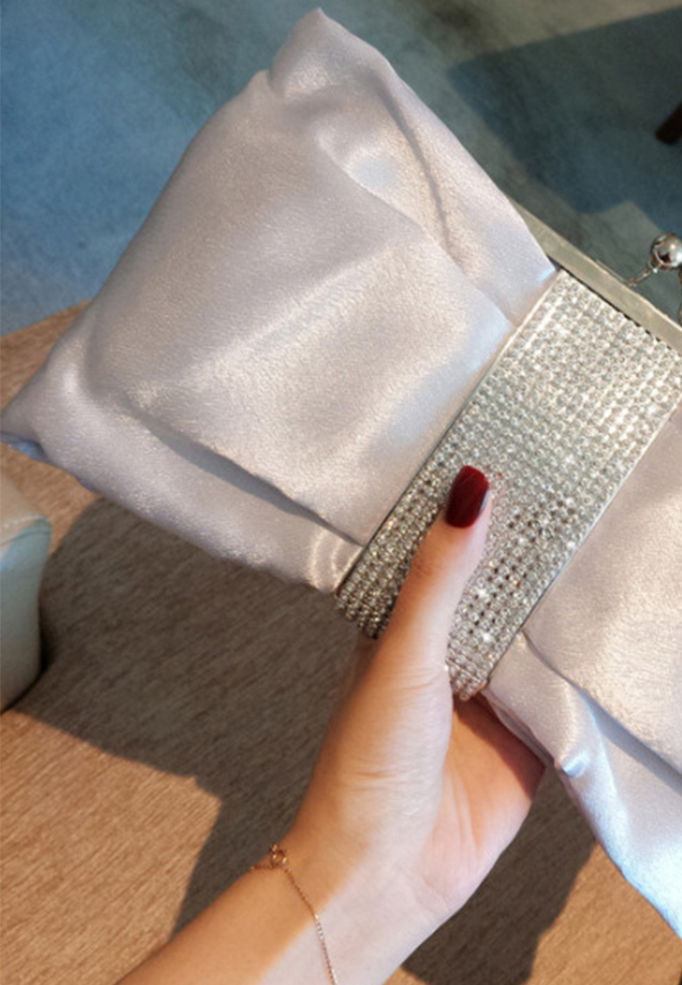 New Fashionable Exquisite Chain Diagonal Cross Handbag CA24121009BK