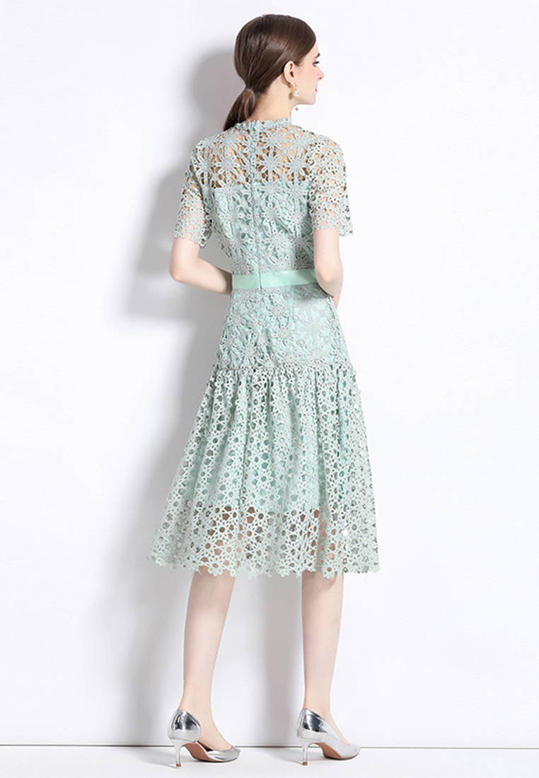 Summer New French Romantic and Elegant Lace Ruffle Hem Dress CA061398
