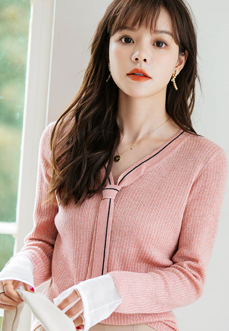 --V-neck Spliced Mesh and Wtreamer Wool Sweater A092202PI-L