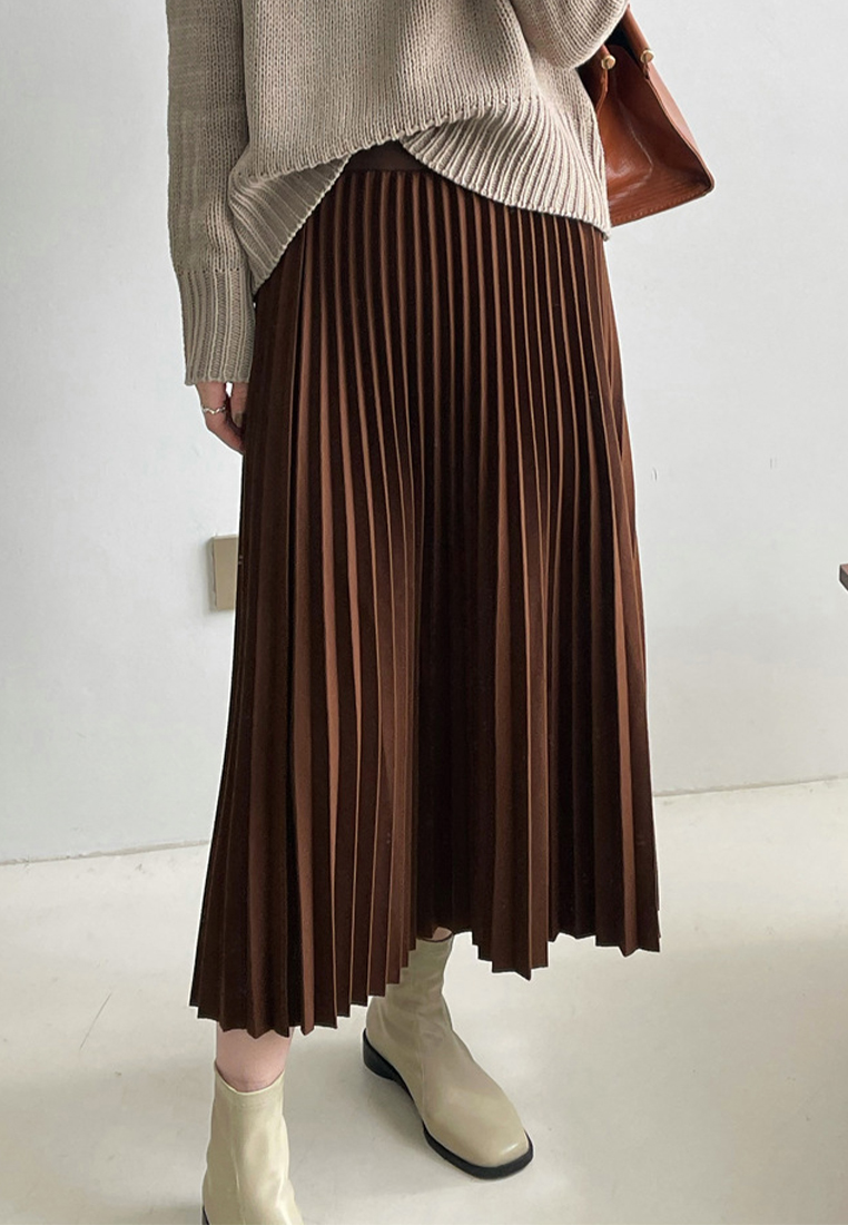 Solid color knitted mid length draped pleated skirt A120403BK