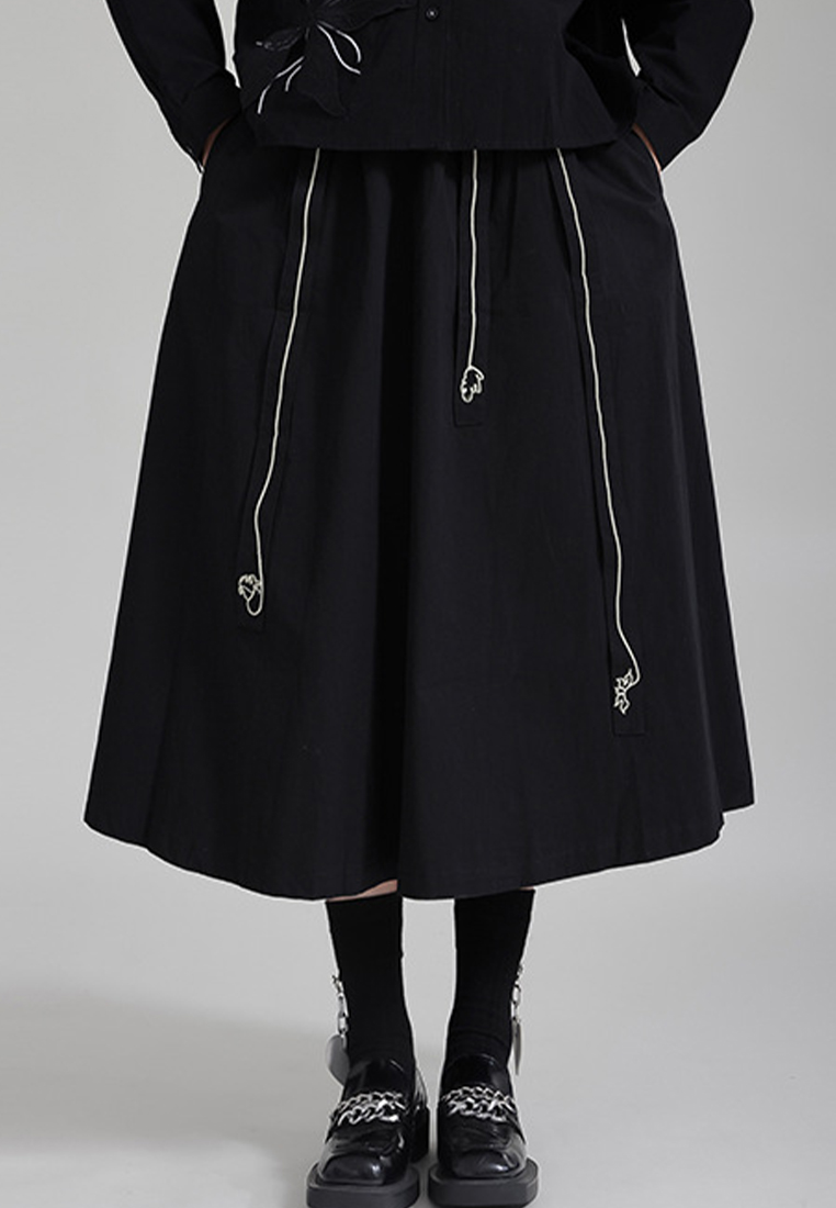 Winter Fashion Elegant Black Embroidered Bright Line Contrast Skirt A1218122