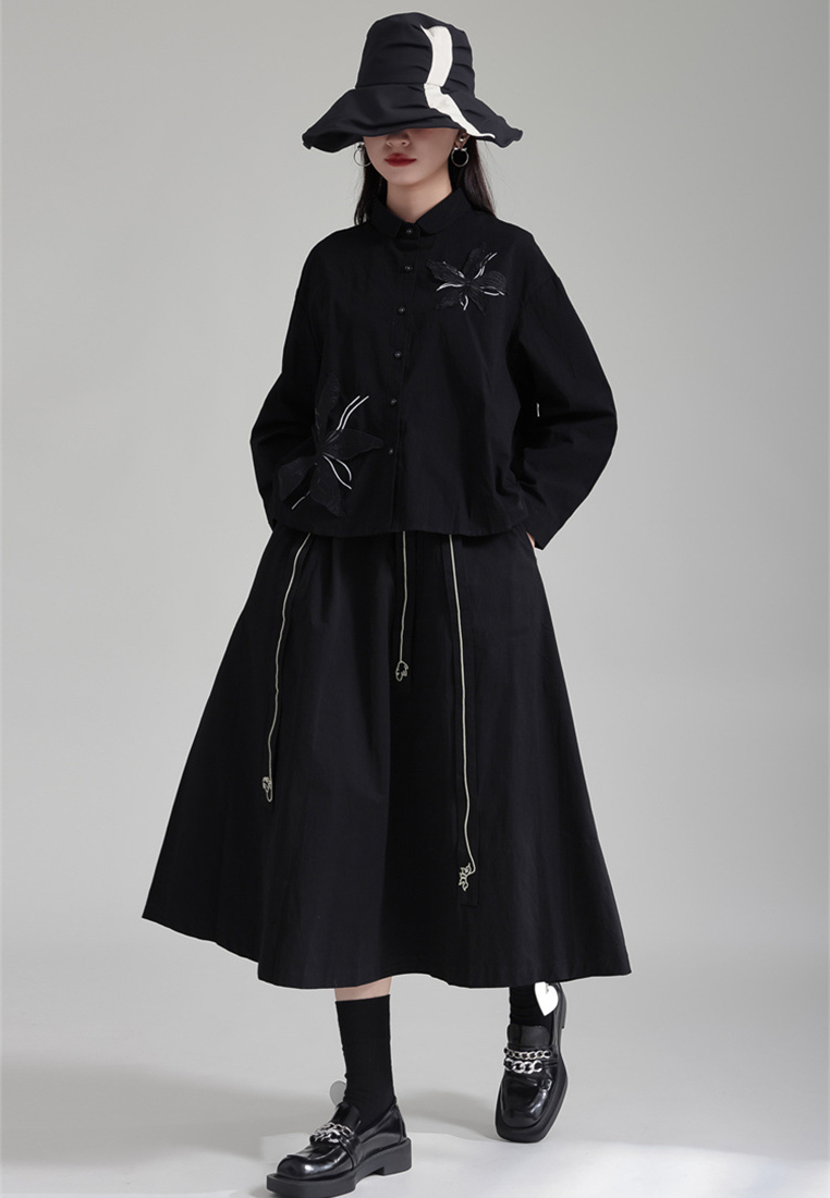 Winter Fashion Elegant Black Embroidered Bright Line Contrast Skirt A1218122