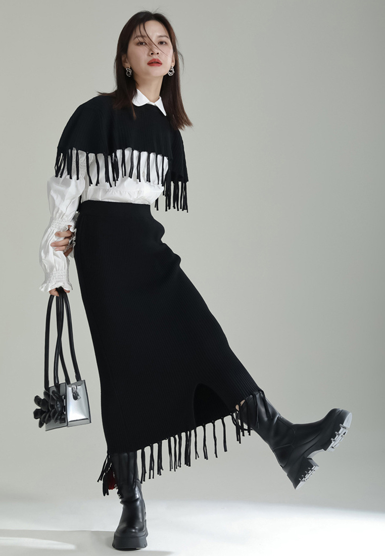 2024 Fashionable Casual Tassel Shawl + Skirt Knitted Suit A1218153GY