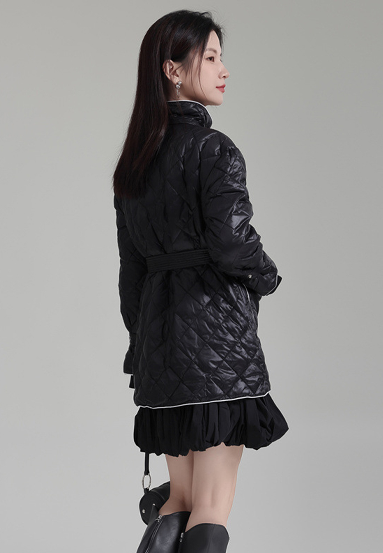 2024 Lightweight White Duck Down Jacket Color Contrast Jacket A1218159BK