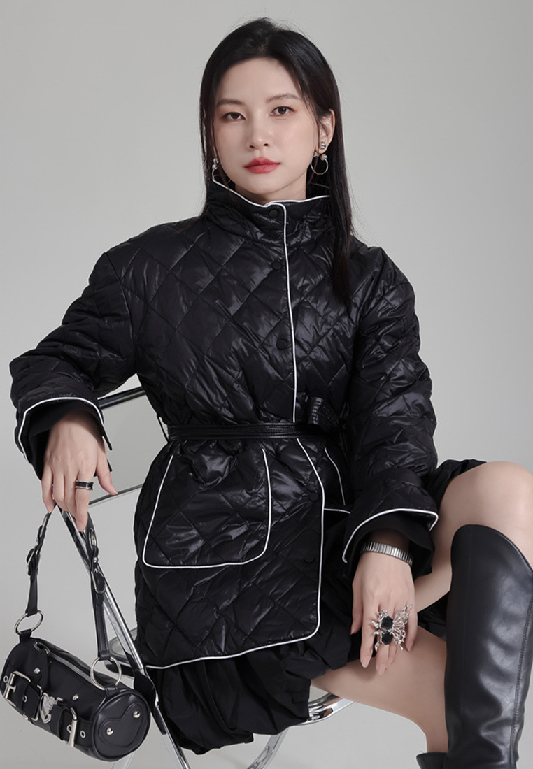 2024 Lightweight White Duck Down Jacket Color Contrast Jacket A1218159BK