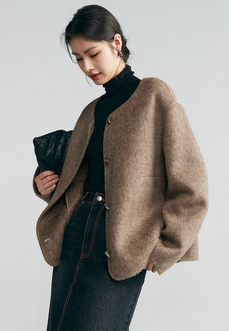 Round neck metal buckle wool women coat warm and fashionable in autumn and winter A121858W