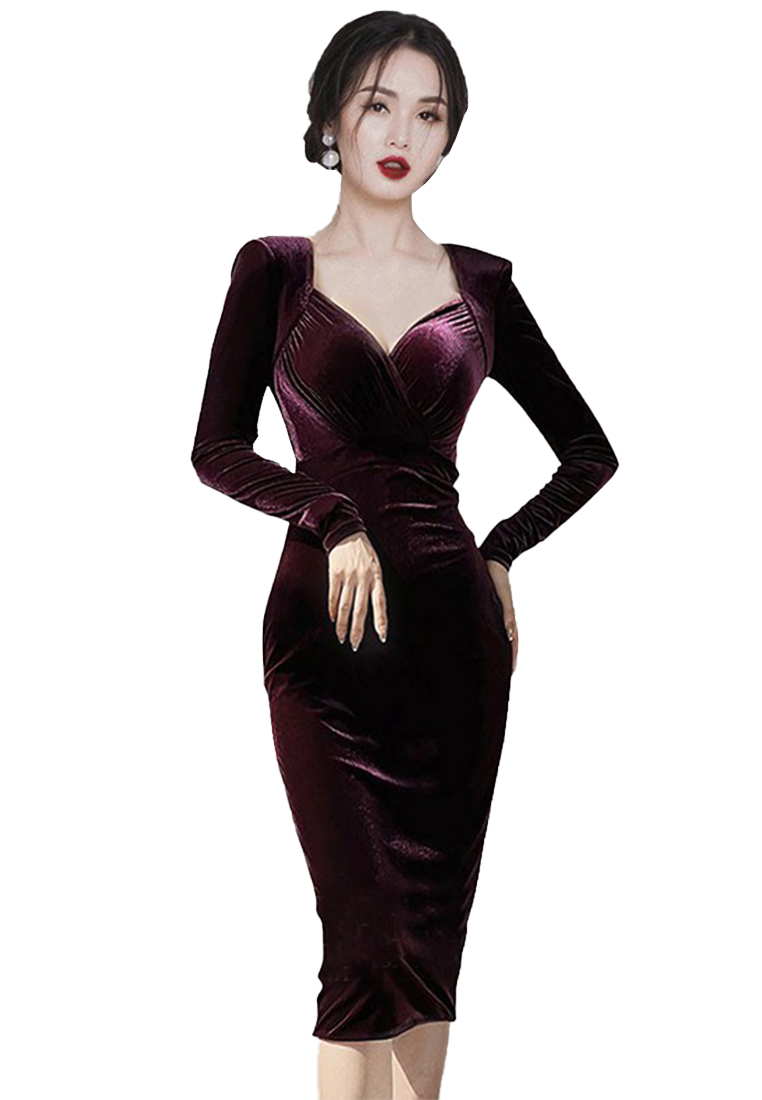 2024 Hepburn style v-neck velvet dress womens autumn new fashion dress A121870PU