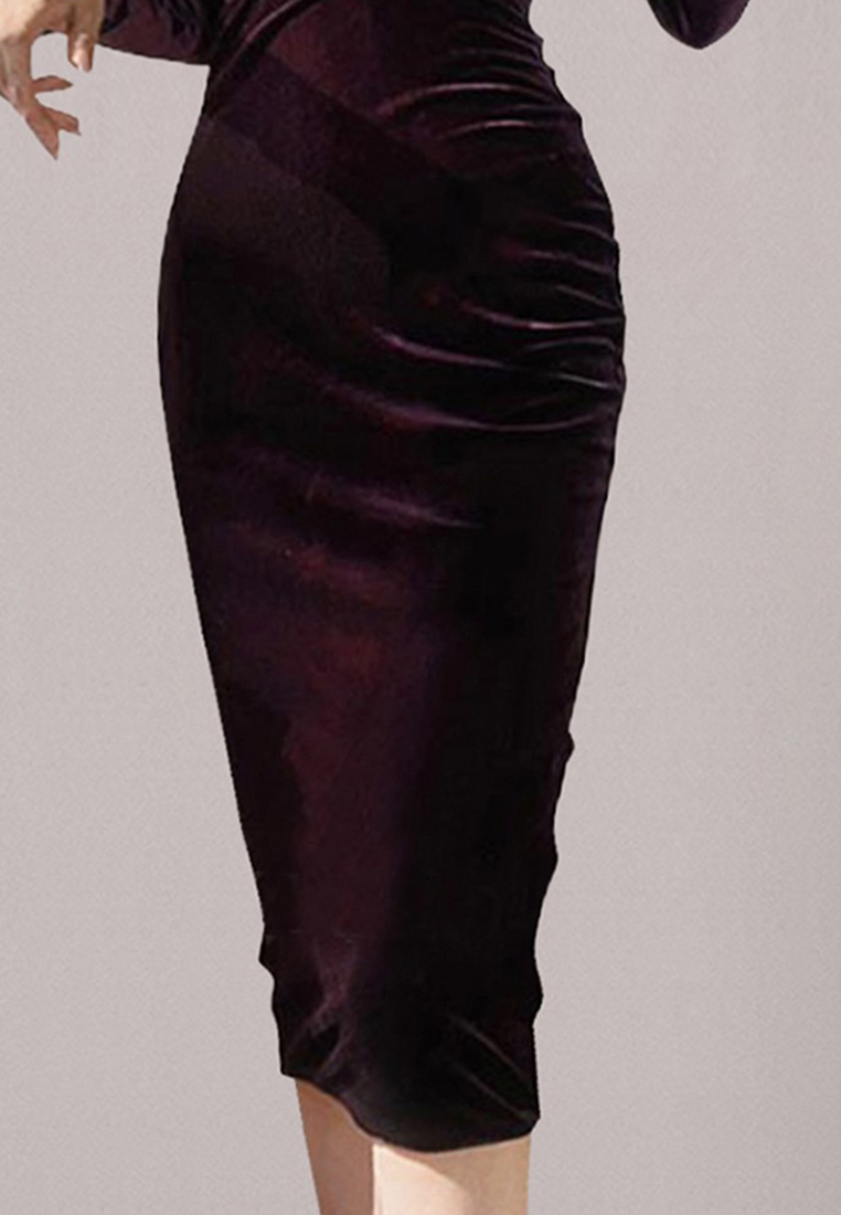 2024 Hepburn style v-neck velvet dress womens autumn new fashion dress A121870PU