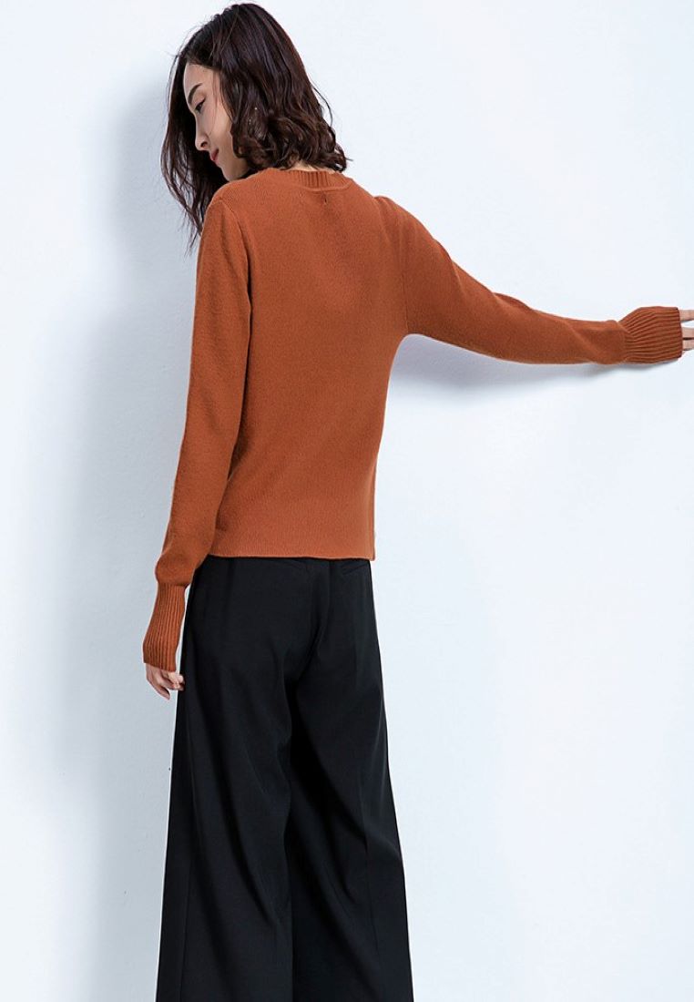 -- V neck Wool Long Sleeve Top A200408BW