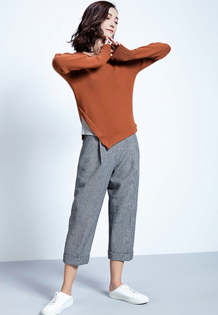 -- V neck Wool Long Sleeve Top A200408BW