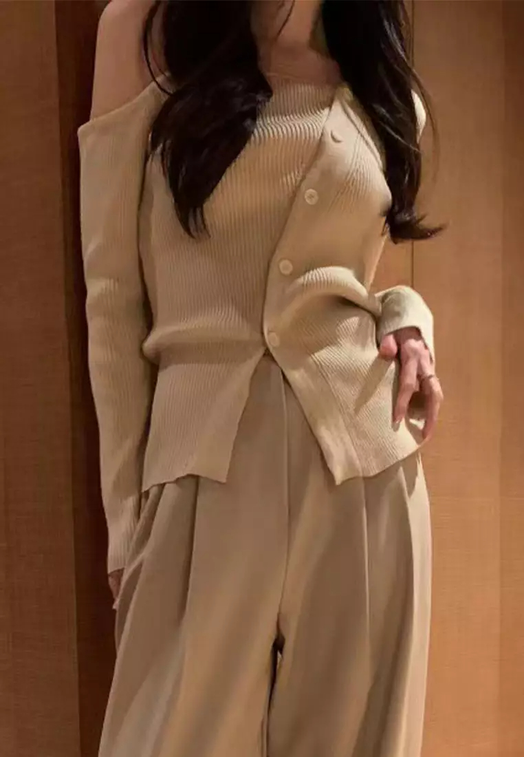 Brand new irregular off-shoulder knitted top K092705-BK