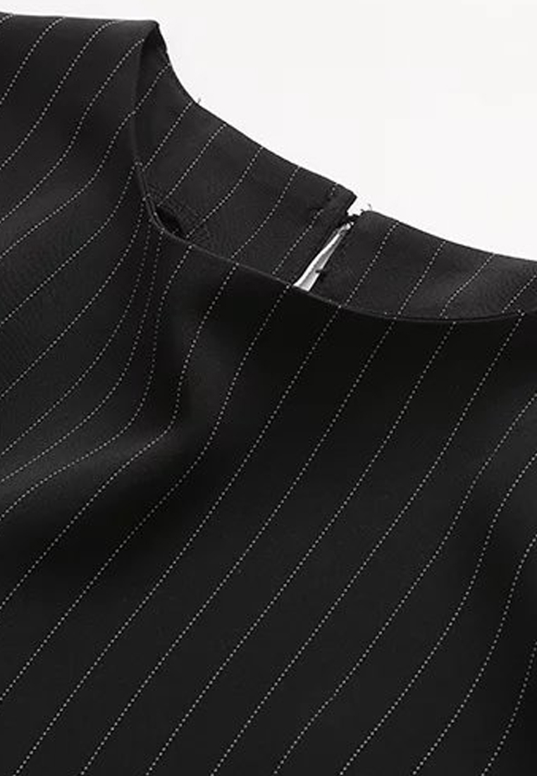 --Black Stripe Pattern Stylish One-piece Dresses C020616