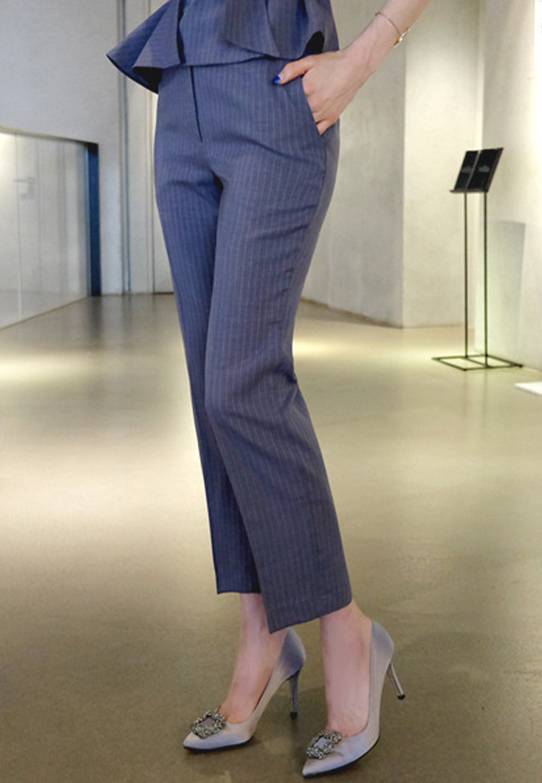 --Temperament Straight Striped Vest Pants Suit CA051402