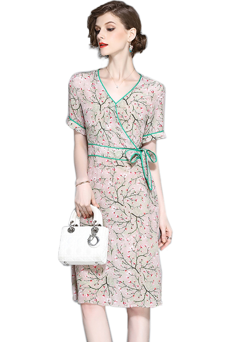 --Summer Floral Dress With Butterfly Knot Detail CA071215