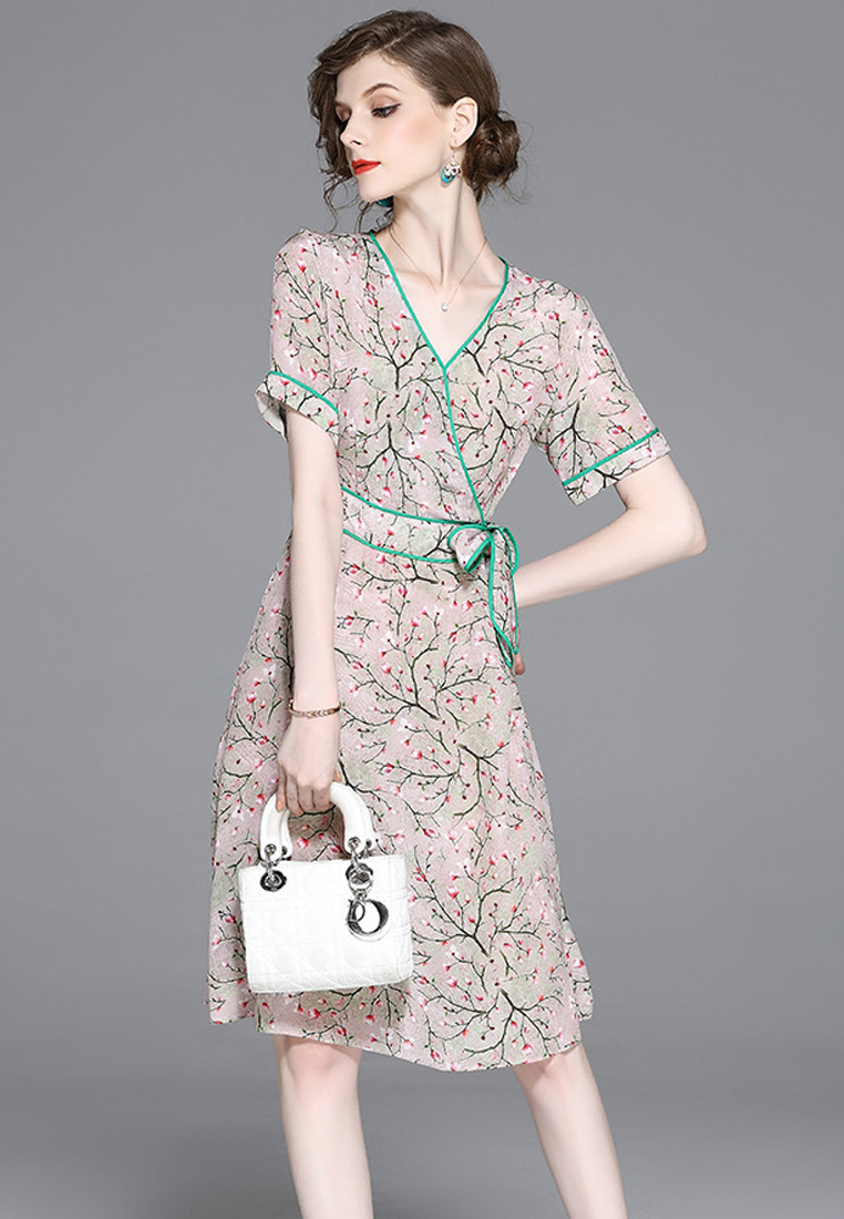 --Summer Floral Dress With Butterfly Knot Detail CA071215