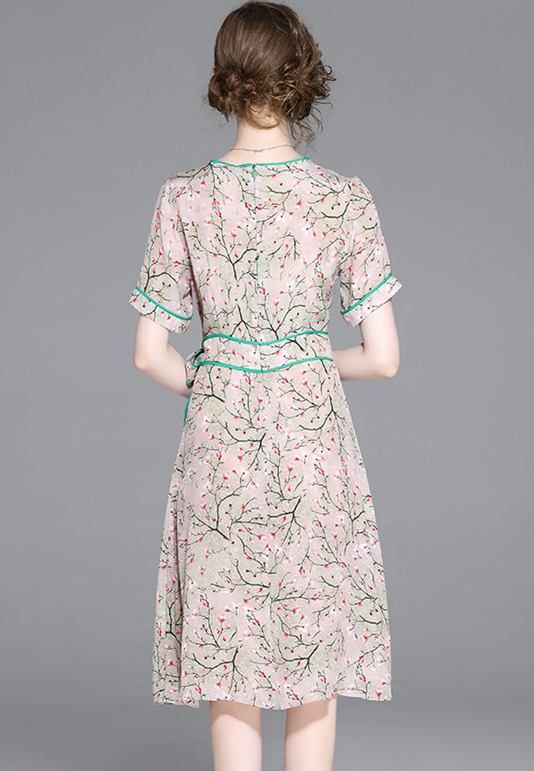 --Summer Floral Dress With Butterfly Knot Detail CA071215