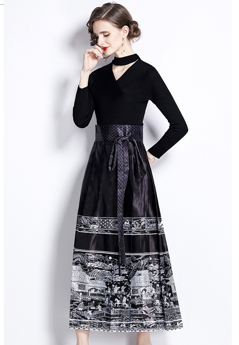 Fashionable and elegant printed black top and skirt set CA100507