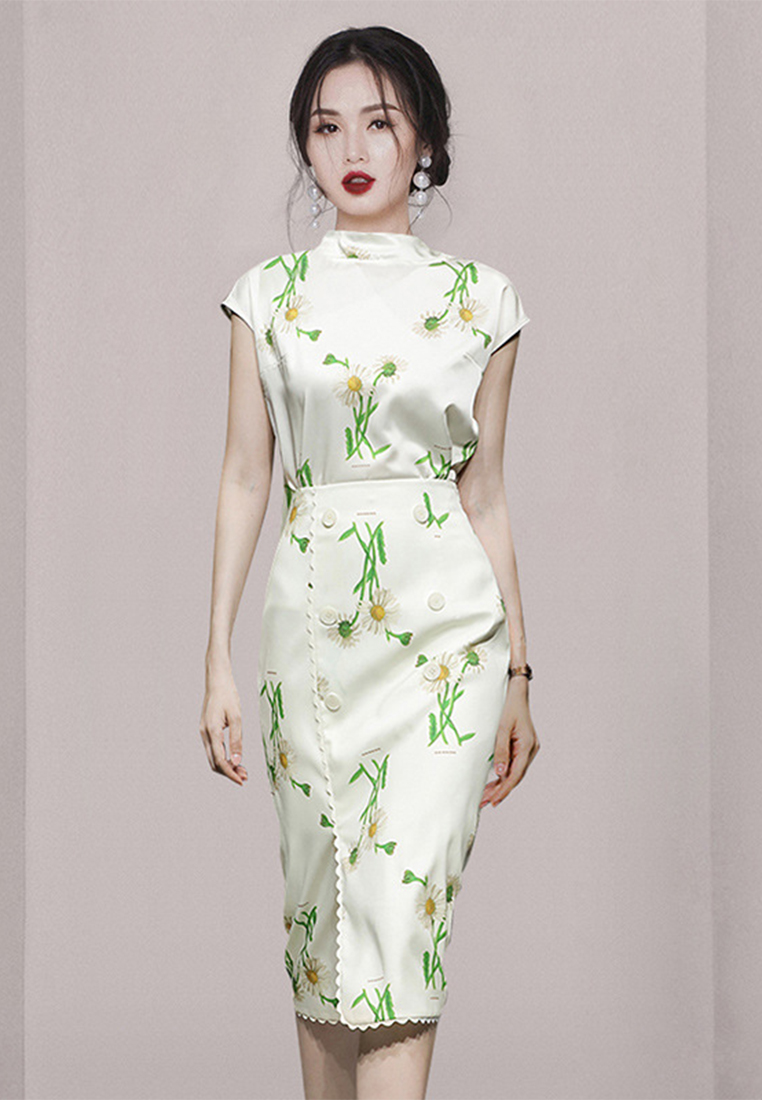 Fashionable French Retro Satin Print T-shirt Half Skirt Set Dresses CA1005101