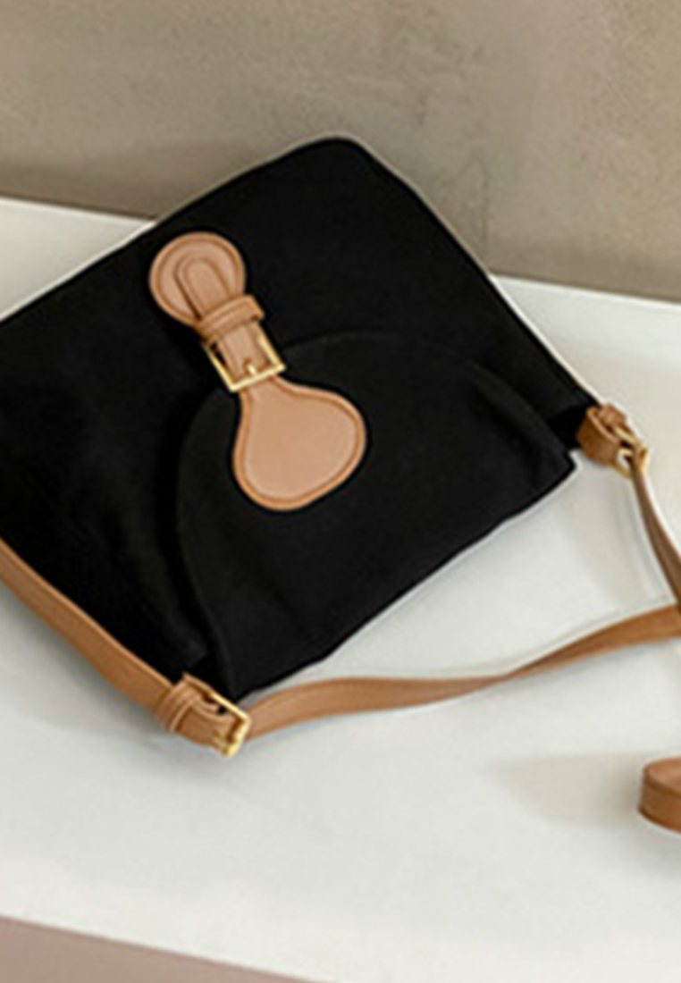 --Retro All-Match Small Square Messenger Canvas Bag CA22032101BK