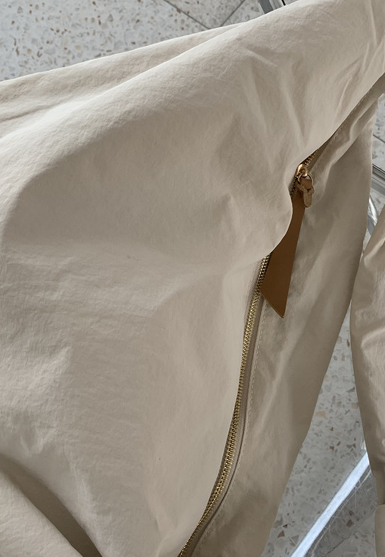 --Simple And Large-Capacity Nylon Shoulder Dumpling Bag CA22032108W