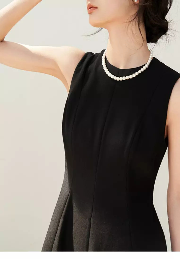 Fashionable and elegant round neck sleeveless dress K052807BK