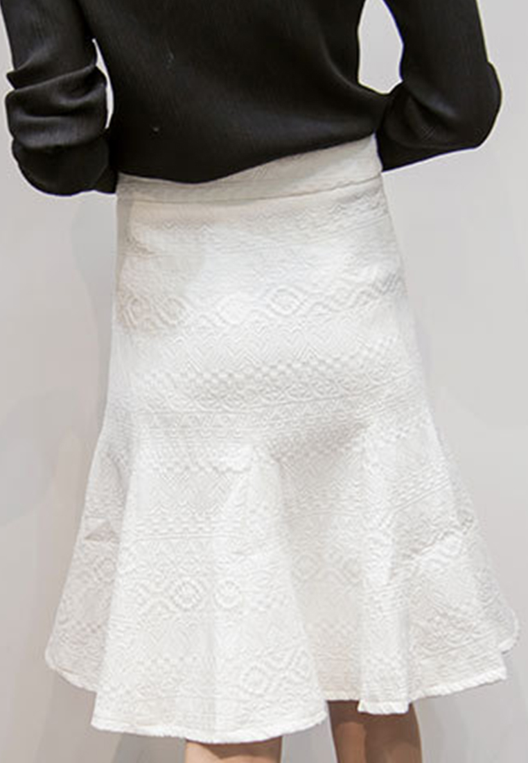 --White Round Skirt K20041802-S