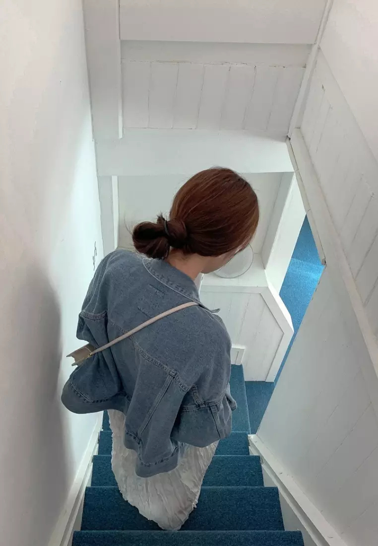 Long Sleeved Denim Jacket K092605