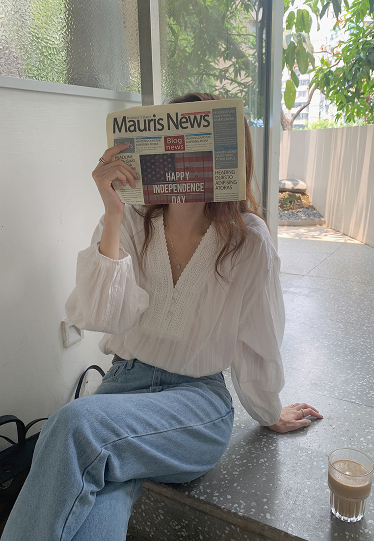 Retro Korean version new lace patchwork top CA24092737W