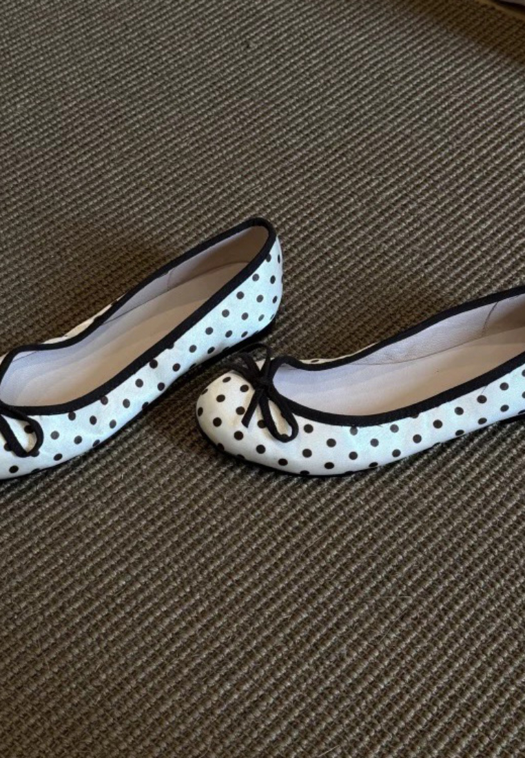 Sweet and youthful polka dot slip-on shoes CA25112808W