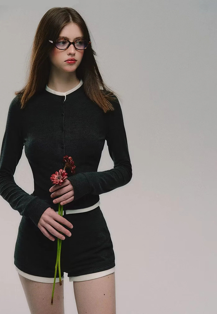 Temperament new slim fit knitted top shorts Cardigans set K120907 