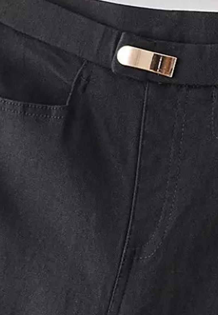 --Simple Black Trousers R0325681-S