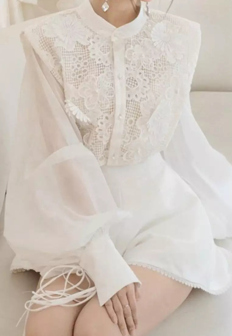 Temperament lantern sleeve lace shirt shorts suit K100213