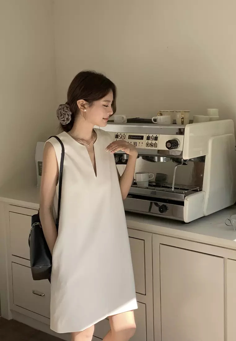 Temperamental new style V-neck vest dress K061404