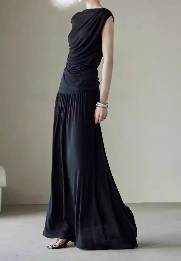 Fashionable and elegant round neck sleeveless vest and long skirt suit dress K052809GY