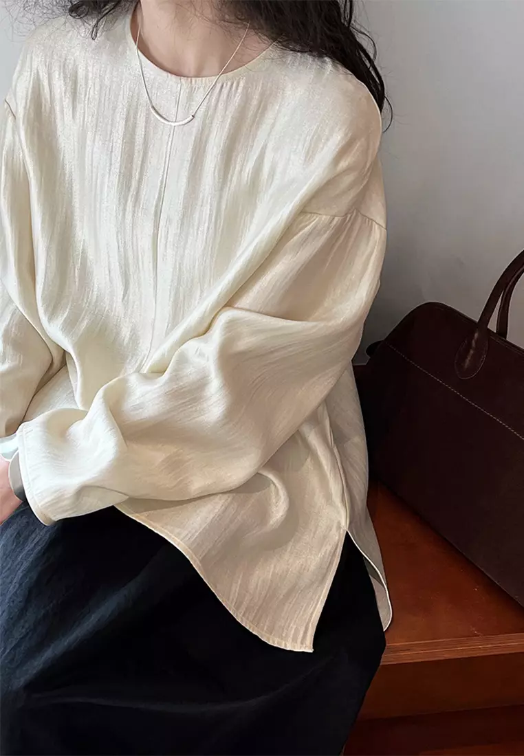 Minimally soft round neck loose top CA24092352RD