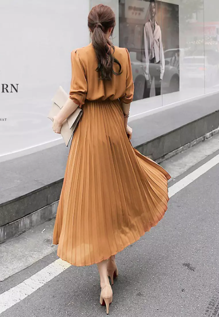 Chiffon long sleeved pleated dress CA24092744BW